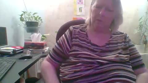 Snapshot of ivyjane3522 chatting on April 9, 2026, 1:16 am ivyjane3522 online show from April 9, 2026, 1:16 am