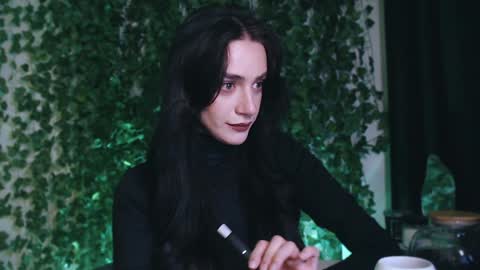 Miss Ivy online show from January 9, 2025, 5:43 pm