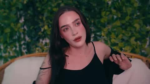 Miss Ivy online show from November 20, 2025, 5:45 pm