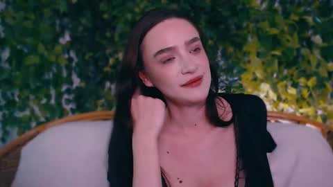 Miss Ivy online show from November 22, 2025, 8:08 pm