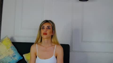 IvyLustt online show from June 25, 2026, 5:34 am