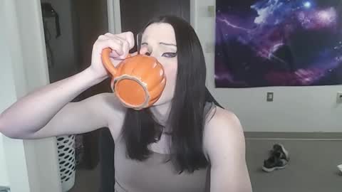 Snapshot of ivyrose499 chatting on October 8, 2025, 4:04 pm IvyRose499 online show from October 8, 2025, 4:04 pm