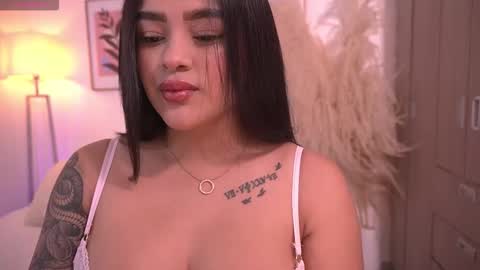 Annie online show from October 15, 2025, 3:06 am