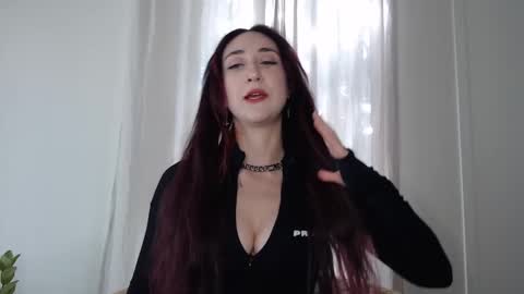 Ivy Rosie online show from November 13, 2025, 4:17 pm