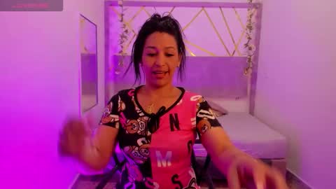 ivyshine7 online show from December 1, 2025, 6:57 pm