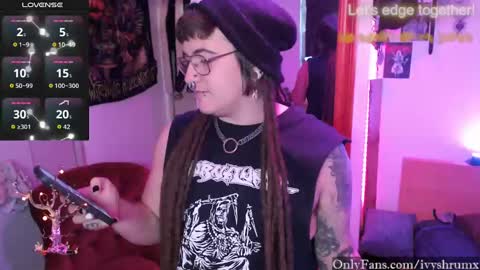 Ivy ShrumX online show from October 9, 2025, 1:14 am