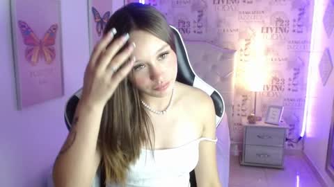 Snapshot of ivyy_crystal chatting on January 30, 2025, 11:13 pm Ivy online show from January 30, 2025, 11:13 pm