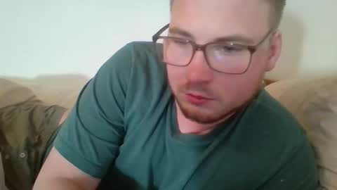 iwantfucknow online show from May 17, 2026, 5:16 am