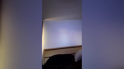 Snapshot of iwantu1230 chatting on March 11, 2026, 10:43 am iwantu1230 online show from March 11, 2026, 10:43 am