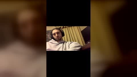 iwhitesmurf online show from February 17, 2026, 8:44 am