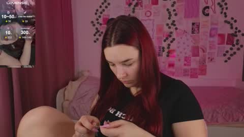 Daisy online show from December 1, 2025, 1:27 pm