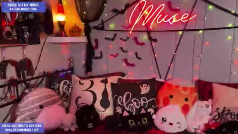 Muse hethey online show from October 27, 2025, 11:31 pm