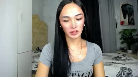 iwillcum4u_ online show from April 28, 2026, 12:43 pm