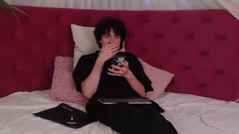 Maxim online show from December 4, 2024, 4:10 am