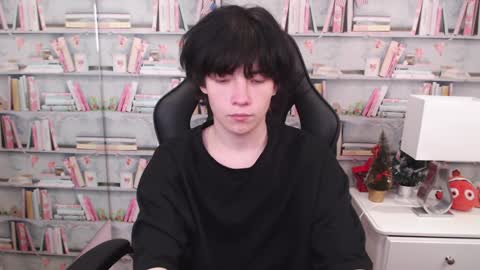 Maxim online show from December 11, 2024, 2:09 am