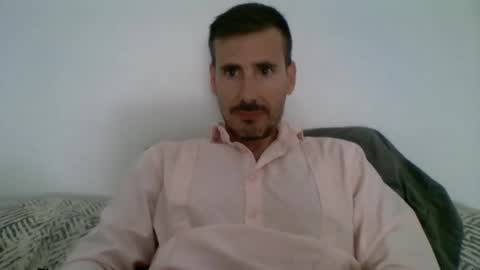 Snapshot of iyoperro chatting on October 27, 2025, 10:08 am Casandro online show from October 27, 2025, 10:08 am