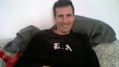 Snapshot of iyoperro chatting on November 30, 2025, 3:05 pm Casandro online show from November 30, 2025, 3:05 pm