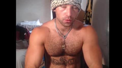 Snapshot of izak144 chatting on September 10, 2025, 9:26 pm izak144 online show from September 10, 2025, 9:26 pm