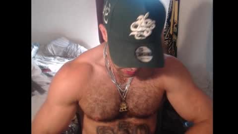 Snapshot of izak144 chatting on October 9, 2025, 7:01 pm izak144 online show from October 9, 2025, 7:01 pm