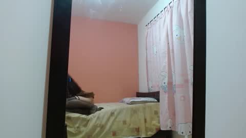 Snapshot of izy_bell chatting on November 17, 2025, 8:58 pm Izzyy online show from November 17, 2025, 8:58 pm