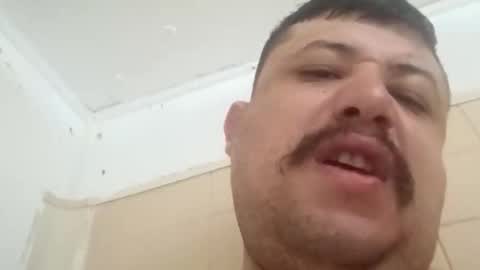 izzy23gar online show from October 31, 2025, 12:28 pm