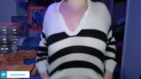 Snapshot of izzyishottttt chatting on November 23, 2025, 7:35 pm izzyishottttt online show from November 23, 2025, 7:35 pm