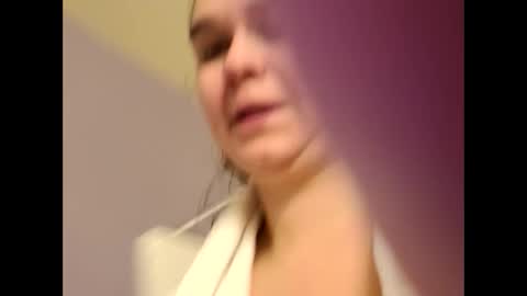 Snapshot of izzypopxoxo chatting on January 15, 2025, 5:47 pm izzypopxoxo online show from January 15, 2025, 5:47 pm