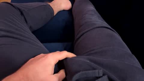 j0n275 online show from November 19, 2025, 12:10 am