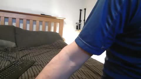 Snapshot of j281133 chatting on November 9, 2025, 12:14 pm Big 8 online show from November 9, 2025, 12:14 pm