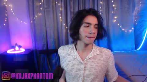 Snapshot of j_a_x_x_x_o_n chatting on December 9, 2024, 9:49 am Hey im Jaxxxon check my info online show from December 9, 2024, 9:49 am