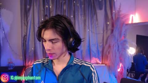Snapshot of j_a_x_x_x_o_n chatting on September 9, 2025, 9:42 am Hey im Jaxxxon check my info online show from September 9, 2025, 9:42 am