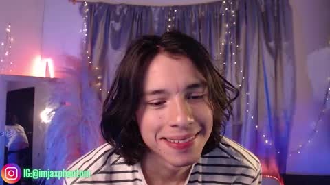 Snapshot of j_a_x_x_x_o_n chatting on September 19, 2025, 2:24 am Hey im Jaxxxon check my info online show from September 19, 2025, 2:24 am