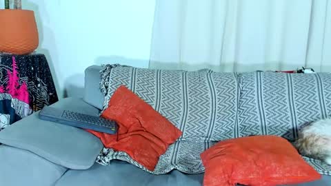 Calix  Independient model Insta and twt Calixsnake online show from December 4, 2024, 2:31 am