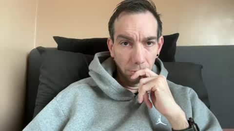 j_dc online show from March 5, 2025, 12:33 pm