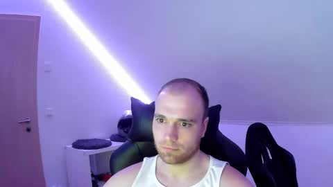 Snapshot of j_german783377 chatting on February 10, 2026, 8:02 pm here4y online show from February 10, 2026, 8:02 pm