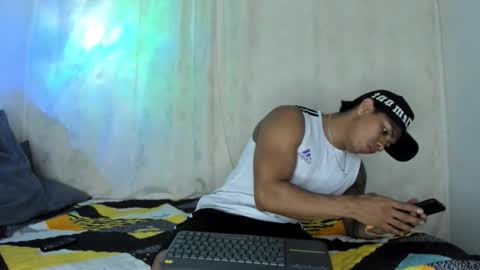 Snapshot of j_musiry chatting on December 6, 2024, 5:09 am i am juan musiry independent model online show from December 6, 2024, 5:09 am