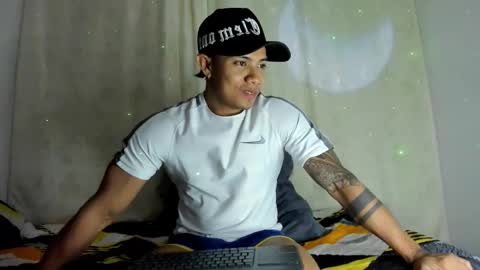 Snapshot of j_musiry chatting on December 11, 2024, 5:10 am i am juan musiry independent model online show from December 11, 2024, 5:10 am