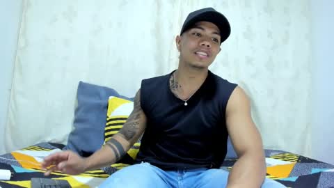 Snapshot of j_musiry chatting on December 14, 2024, 5:51 am i am juan musiry independent model online show from December 14, 2024, 5:51 am