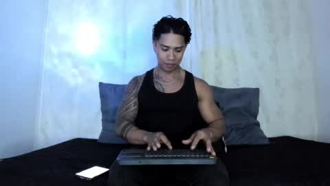 Snapshot of j_musiry chatting on January 21, 2025, 5:05 am i am juan musiry independent model online show from January 21, 2025, 5:05 am
