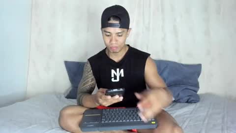 Snapshot of j_musiry chatting on February 7, 2025, 6:24 am i am juan musiry independent model online show from February 7, 2025, 6:24 am
