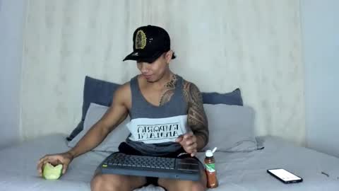 Snapshot of j_musiry chatting on February 12, 2025, 6:40 am i am juan musiry independent model online show from February 12, 2025, 6:40 am