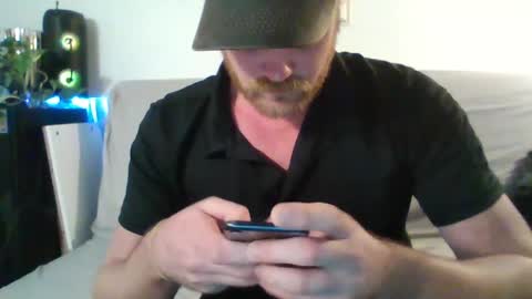 Snapshot of j_tree88 chatting on December 10, 2024, 9:55 am TR88 online show from December 10, 2024, 9:55 am