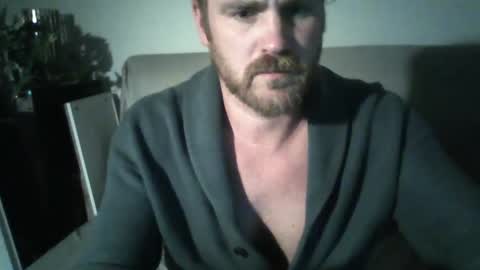 Snapshot of j_tree88 chatting on December 10, 2024, 1:00 pm TR88 online show from December 10, 2024, 1:00 pm