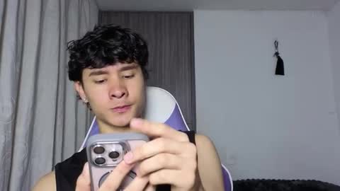 Noah online show from October 16, 2025, 3:35 pm