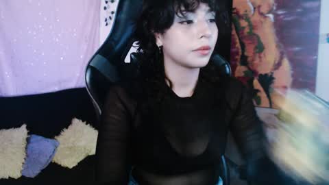 jade 18  online show from April 3, 2026, 2:31 am