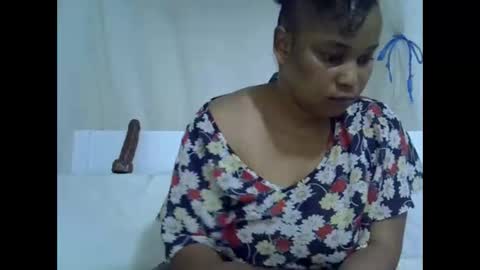 rose online show from October 12, 2025, 2:27 pm