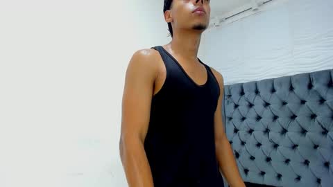 Jacoock online show from November 8, 2025, 4:23 am