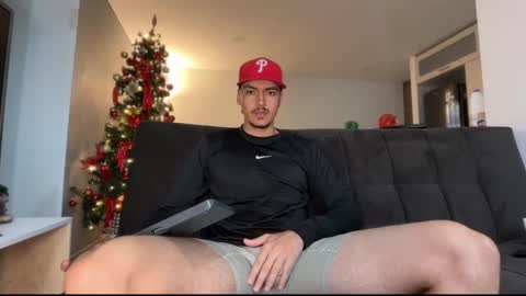 INDEPENDENT MODEL online show from December 20, 2025, 11:17 am