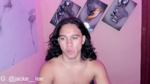 Snapshot of jacke__lee chatting on December 15, 2024, 7:13 am jacke__lee online show from December 15, 2024, 7:13 am