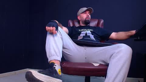 JackEthan online show from October 6, 2025, 4:43 am